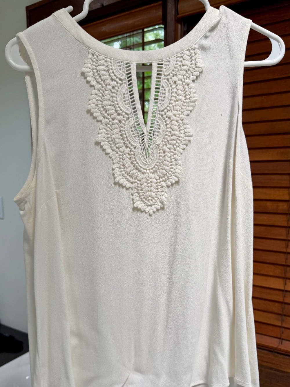 Daniel Rainn Quin Keyhole Crochet Top - Ivory